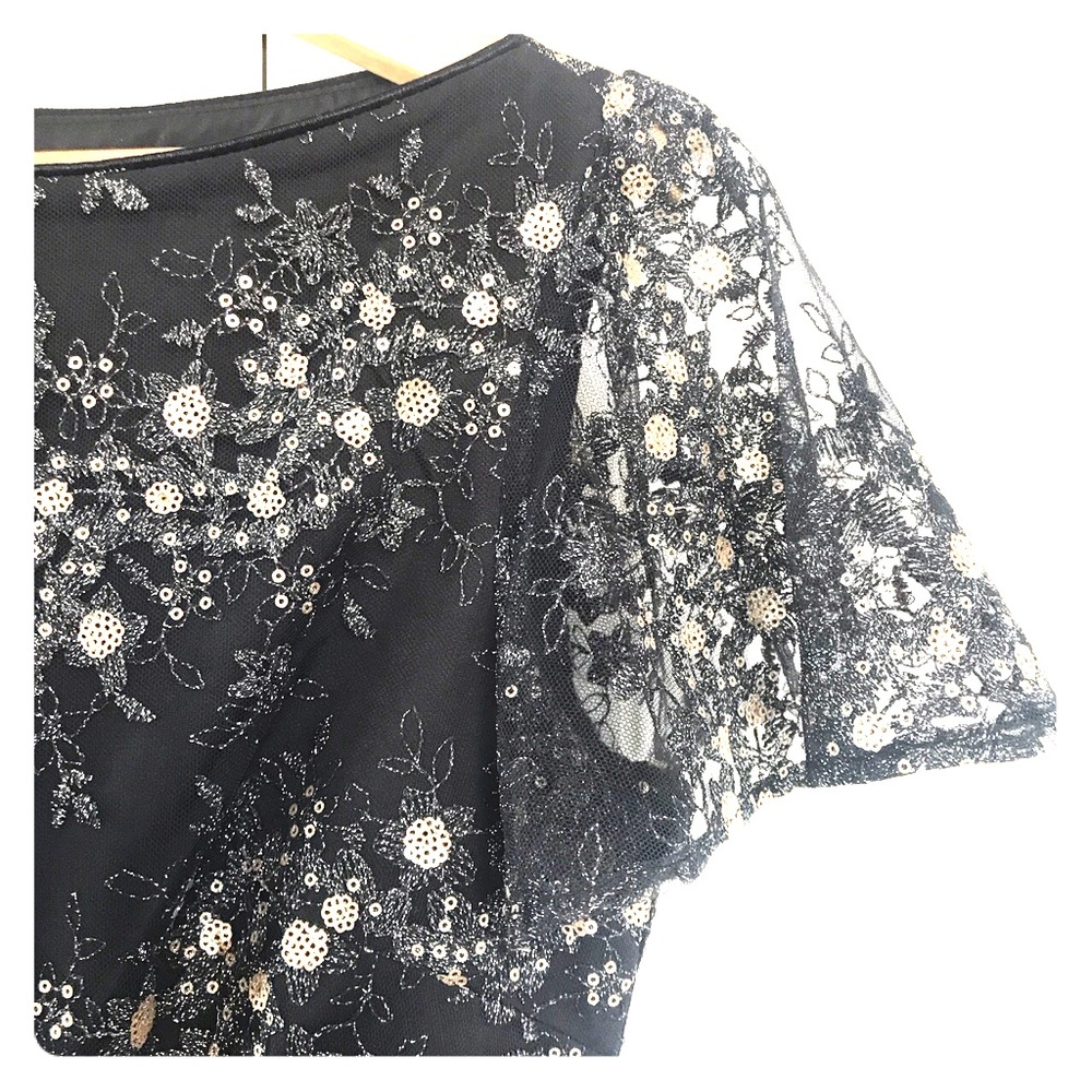 Black fit and flare sequin dress M ( USA 8 )